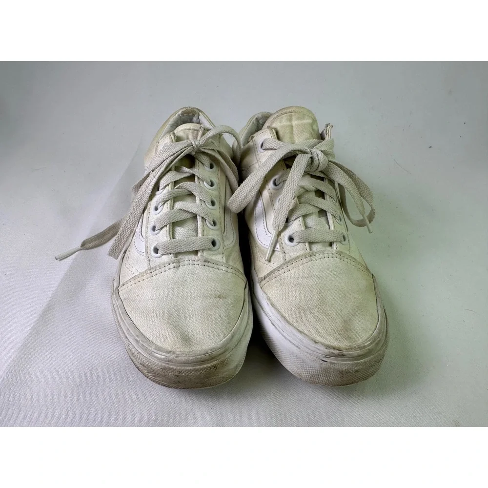 Vans Old Skool True White Canvas Skate Shoes Women's Size 6 Men Size 4.5 Low Top
